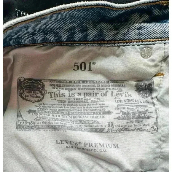 VINTAGE LEVI’S 501® ORIGINAL FIT HIGH RISE WOMEN'S SHORTS SIZE 30 - Picture 8 of 12